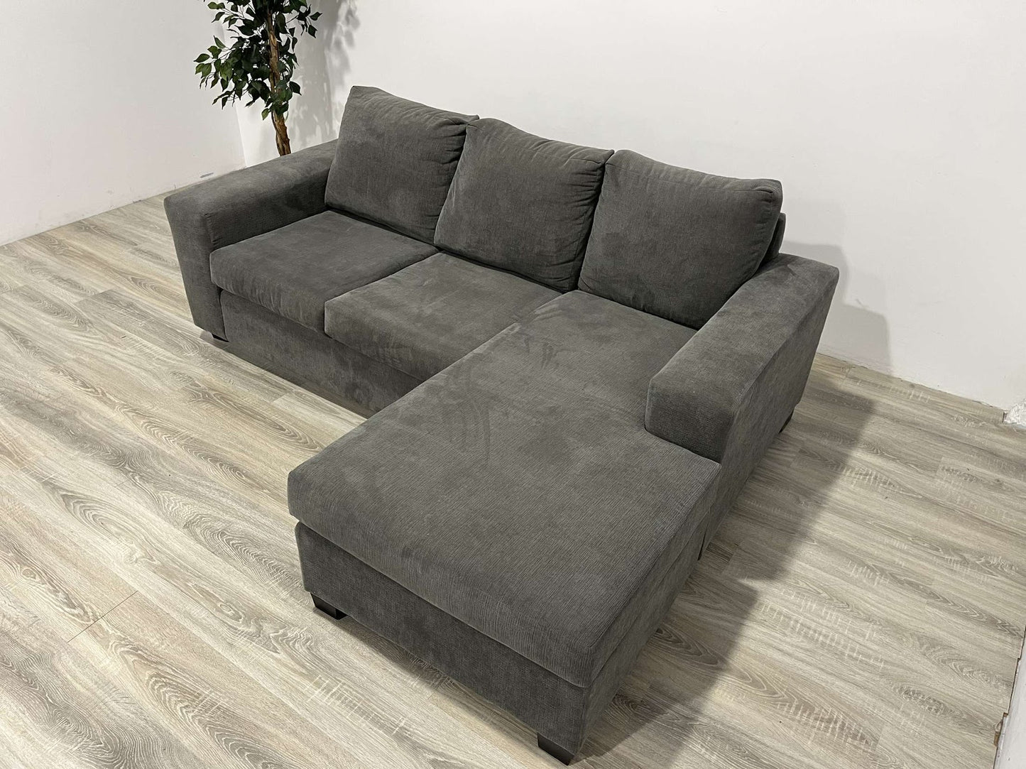 The Fava Sectional