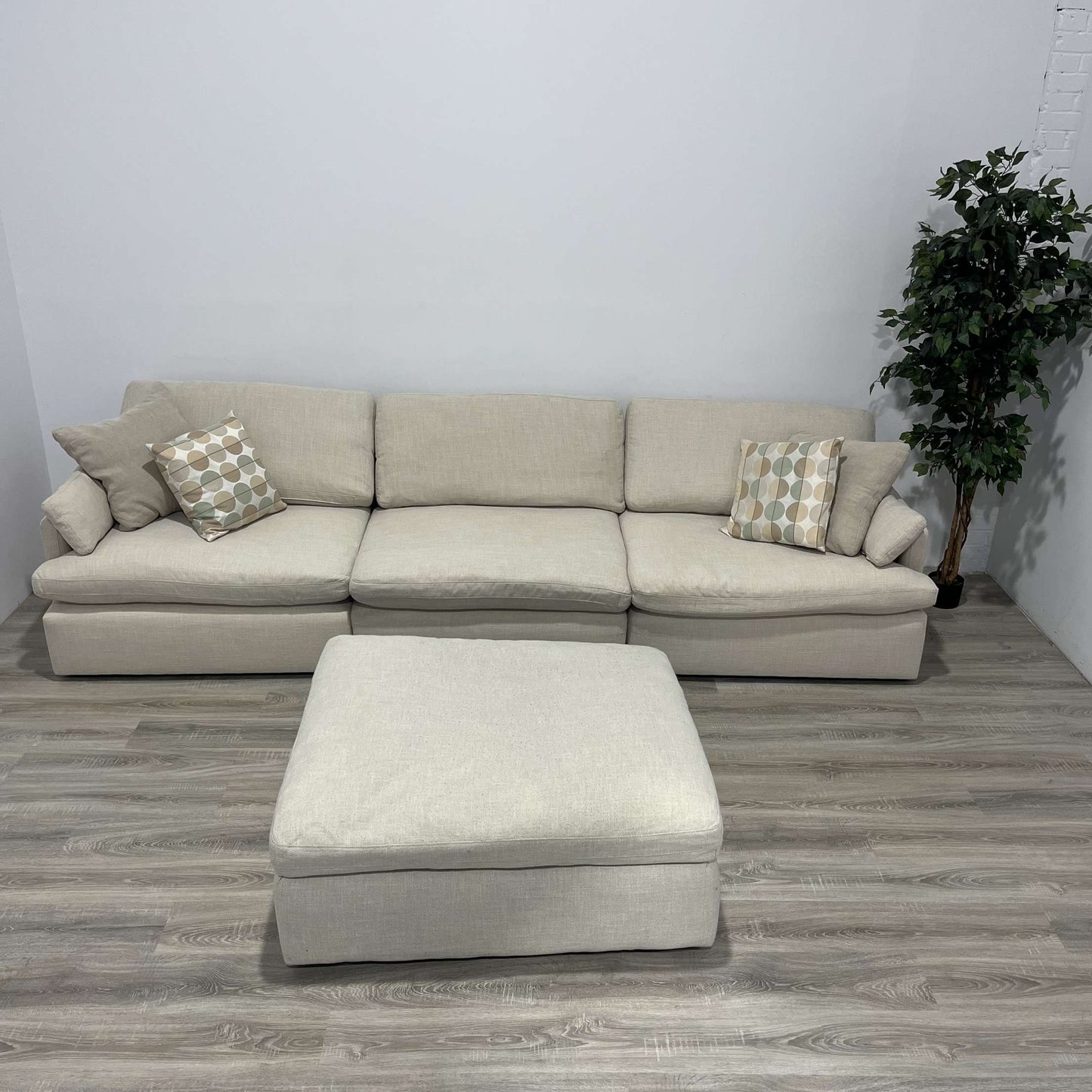 Cream Ashleys Modular 4-Piece Sectional