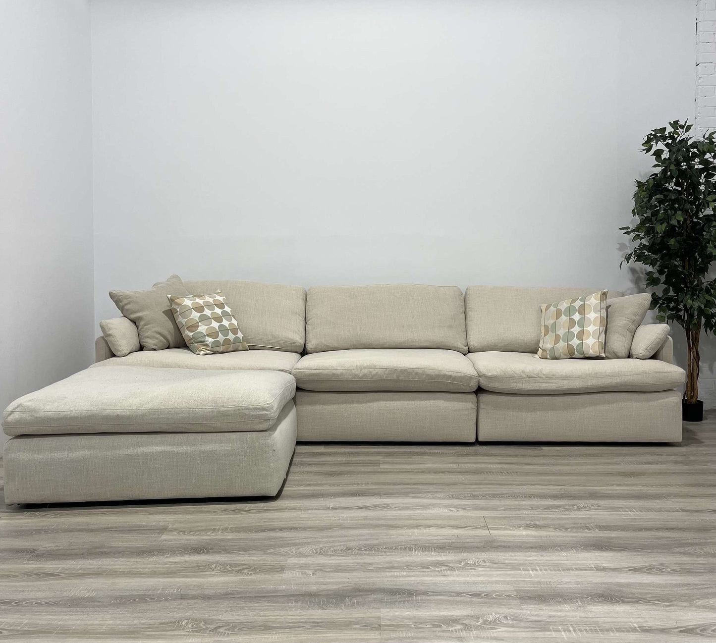 Cream Ashleys Modular 4-Piece Sectional