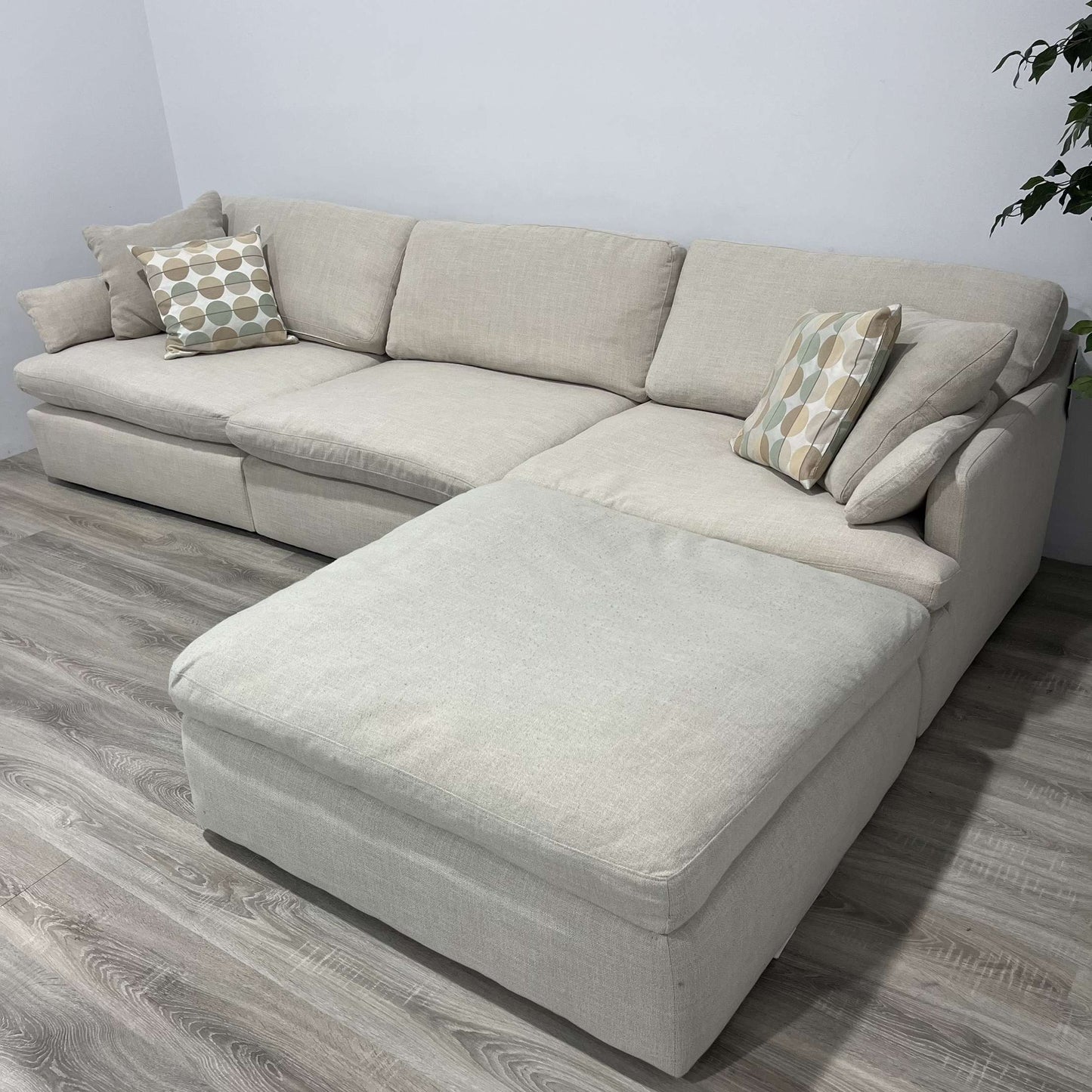 Cream Ashleys Modular 4-Piece Sectional