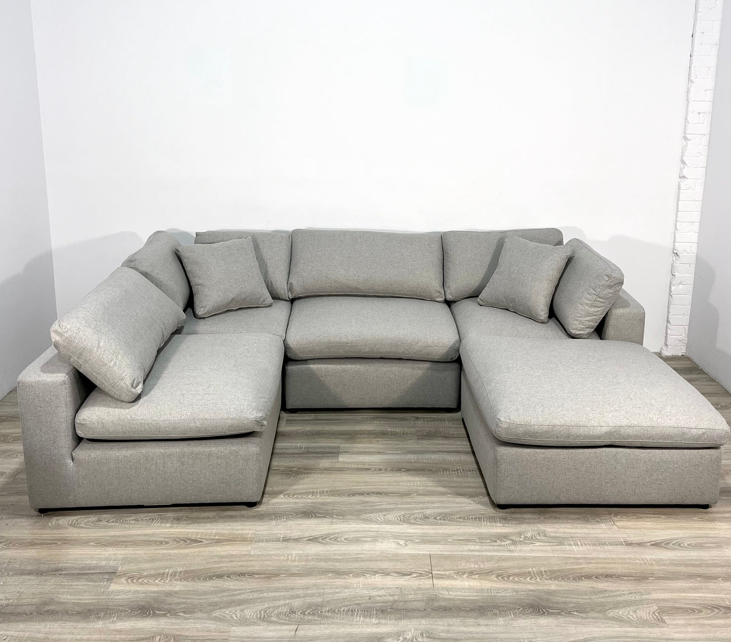 The Light Grey Urban Lounge