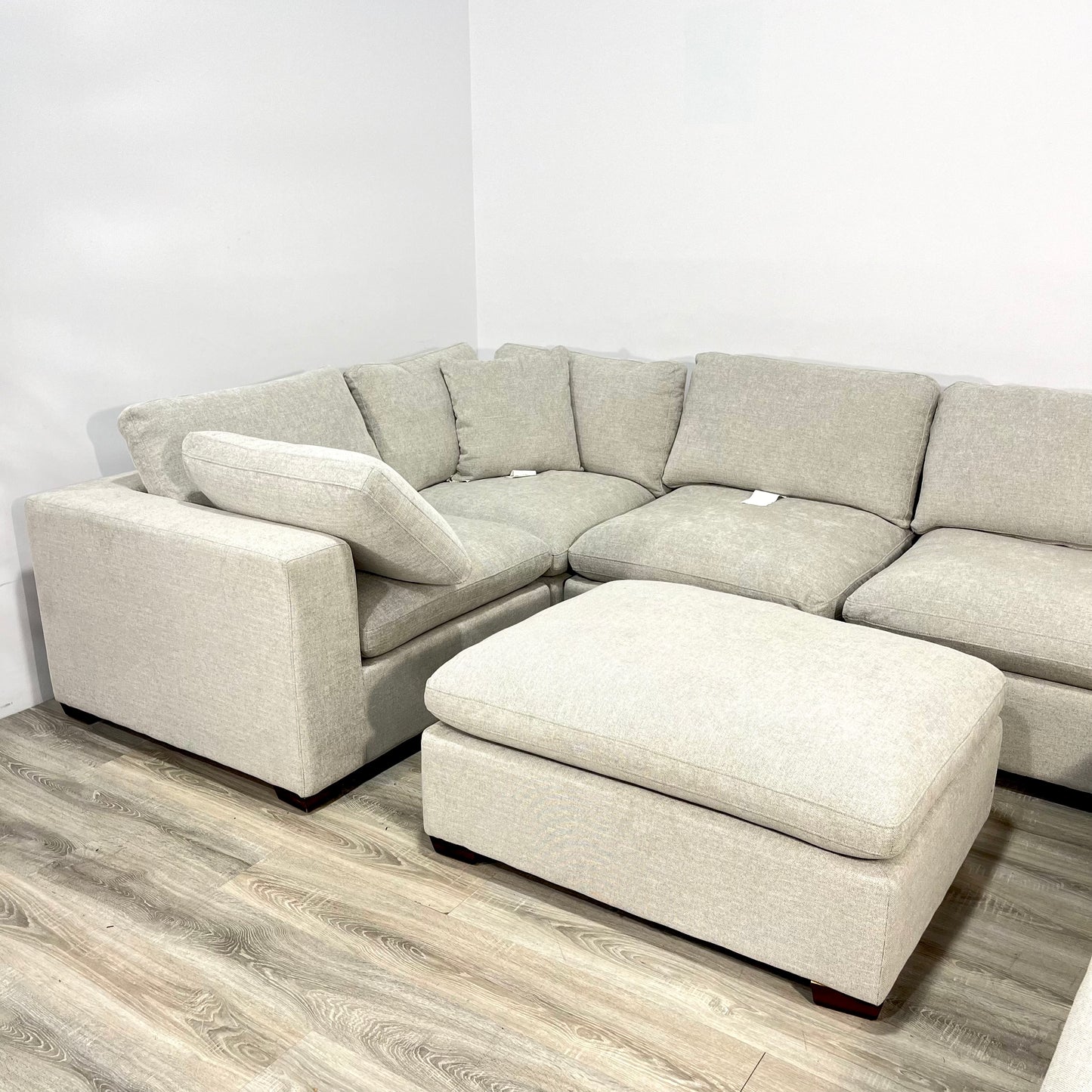 The Grey 8-Piece Lowell