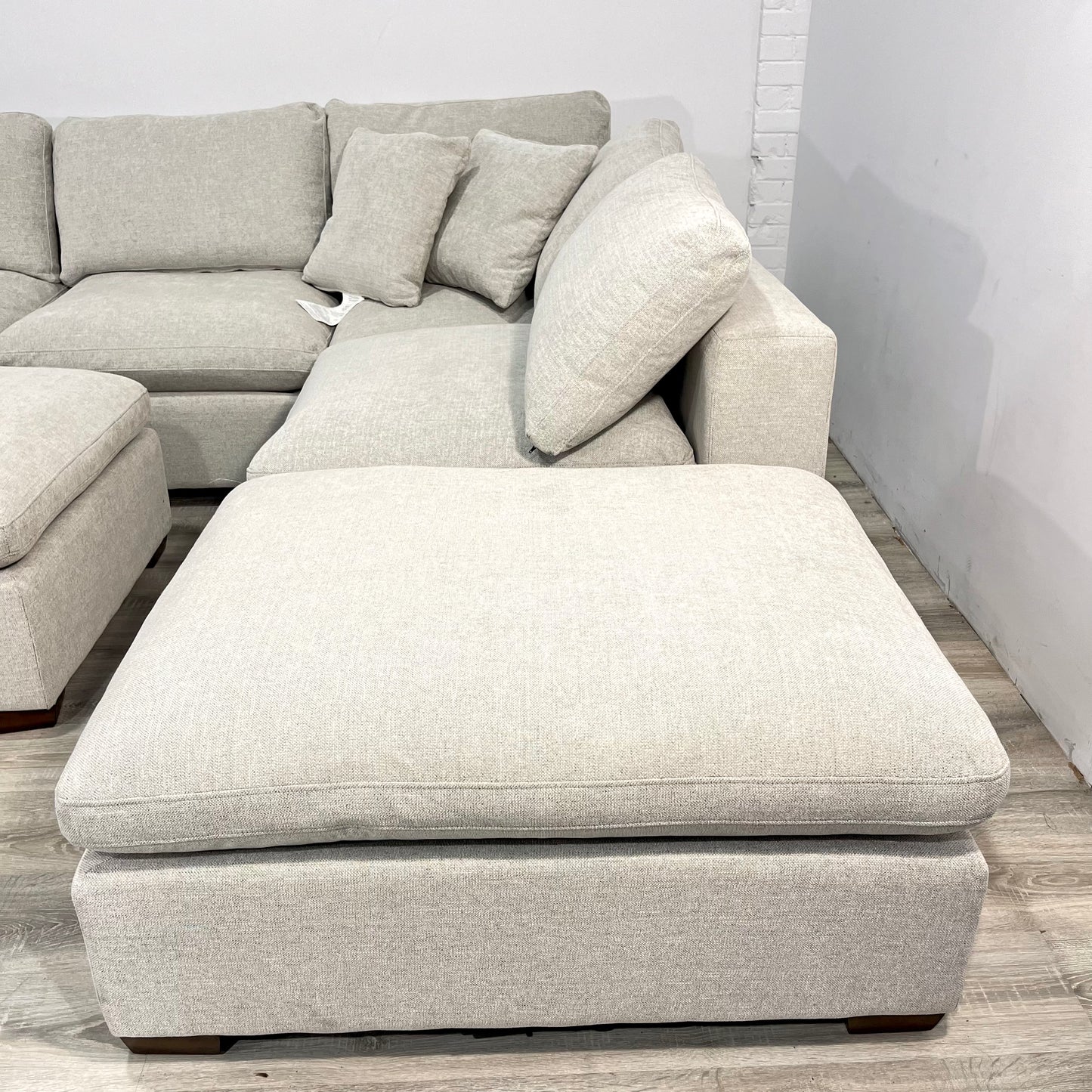 The Grey 8-Piece Lowell