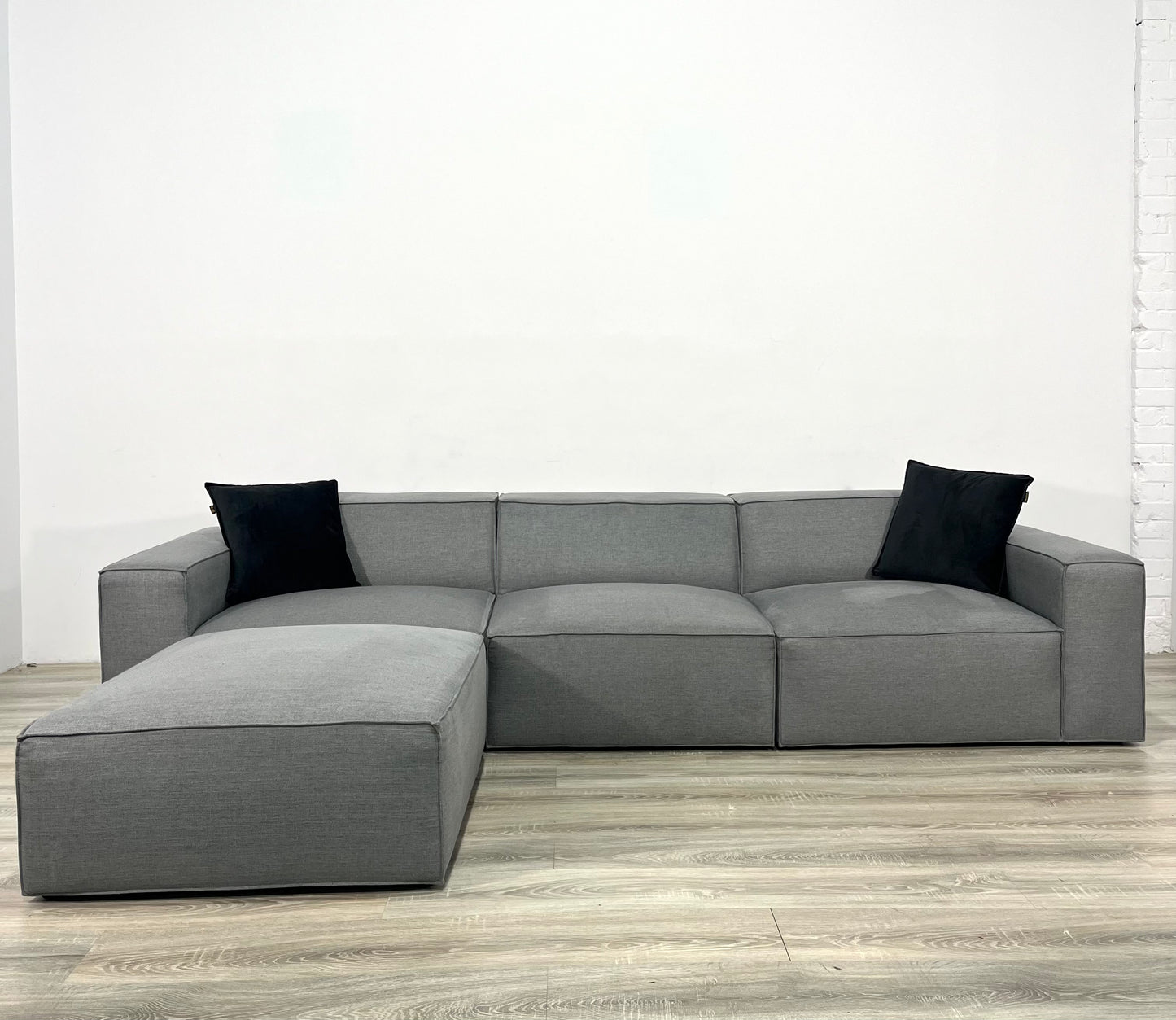 The Dark Grey Pacific XL