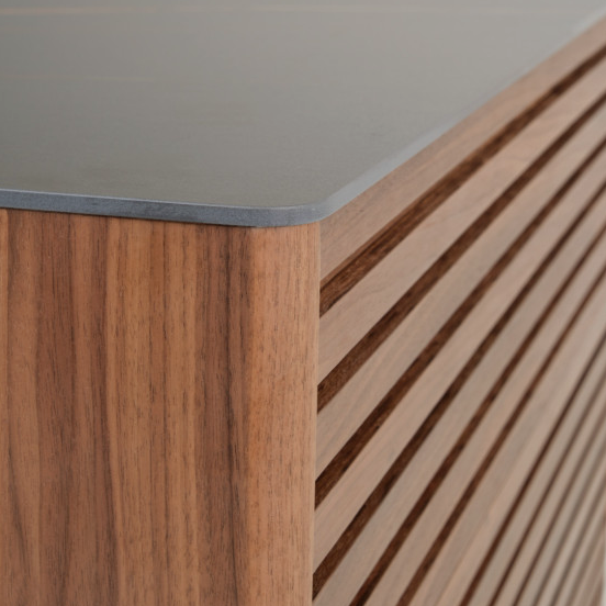 The EZIO Dresser