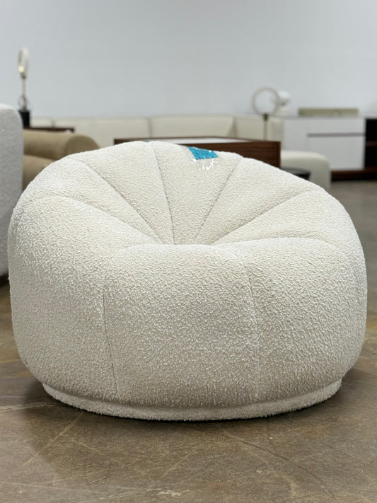 The Vonn Lounge Chair