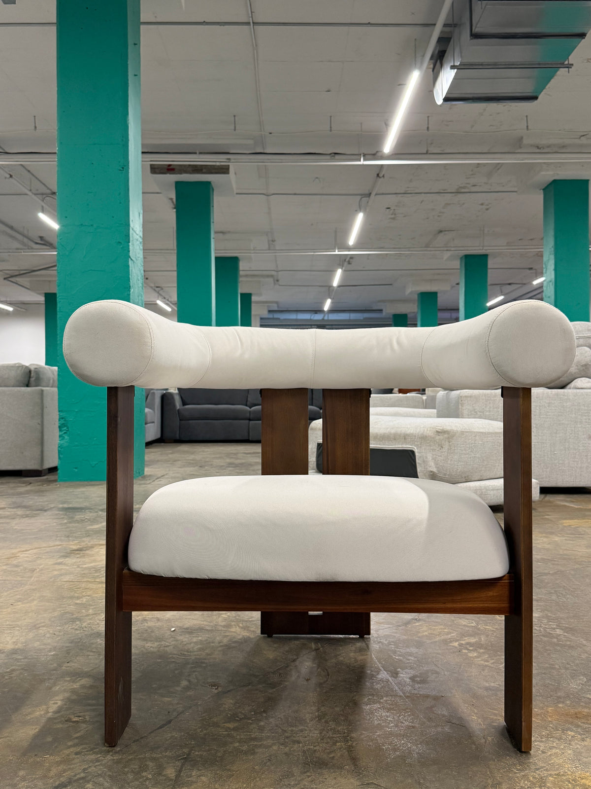 The Tola Outdoor Lounge Chair