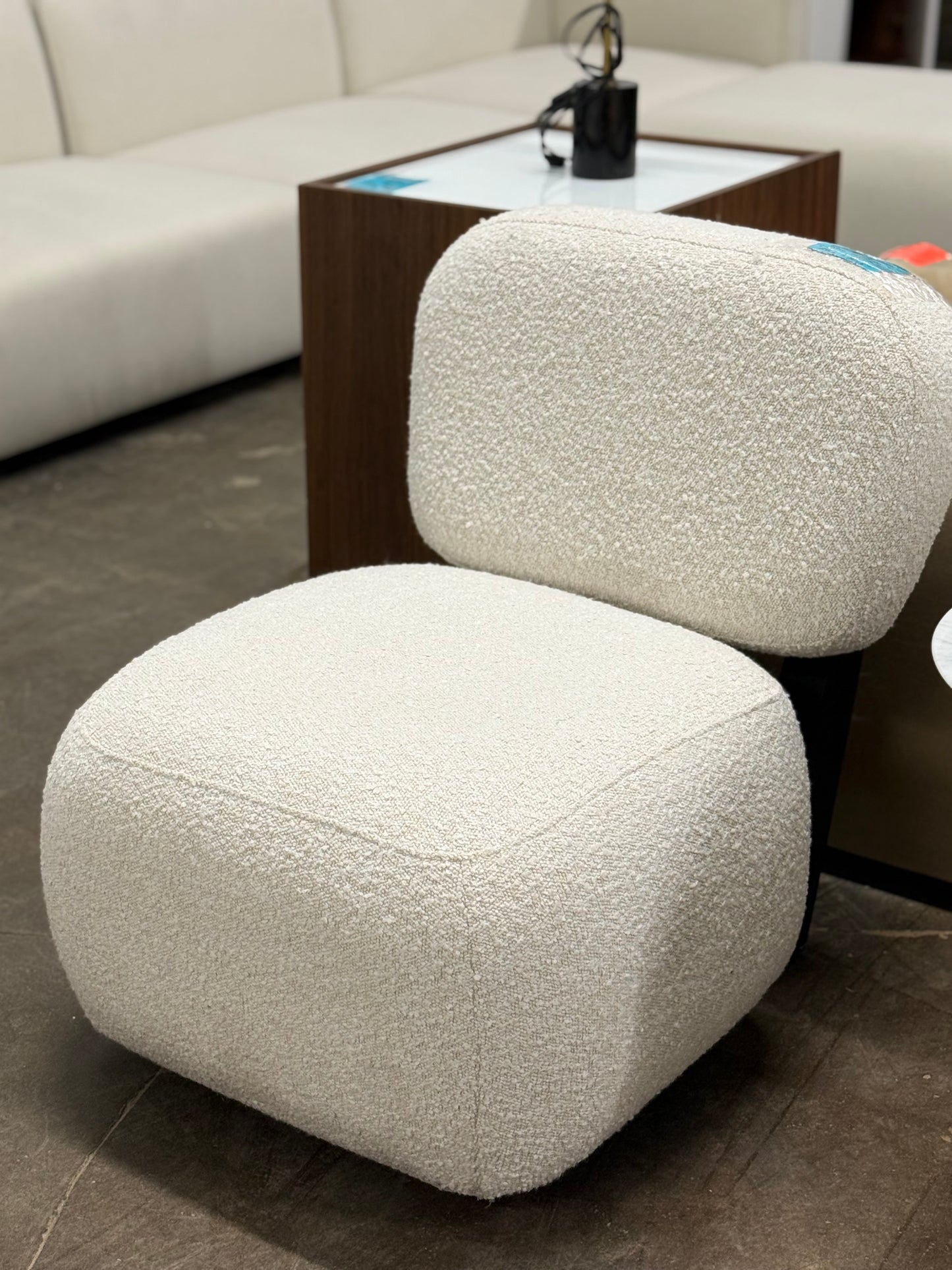 The Toro Lounge Chair - Peral