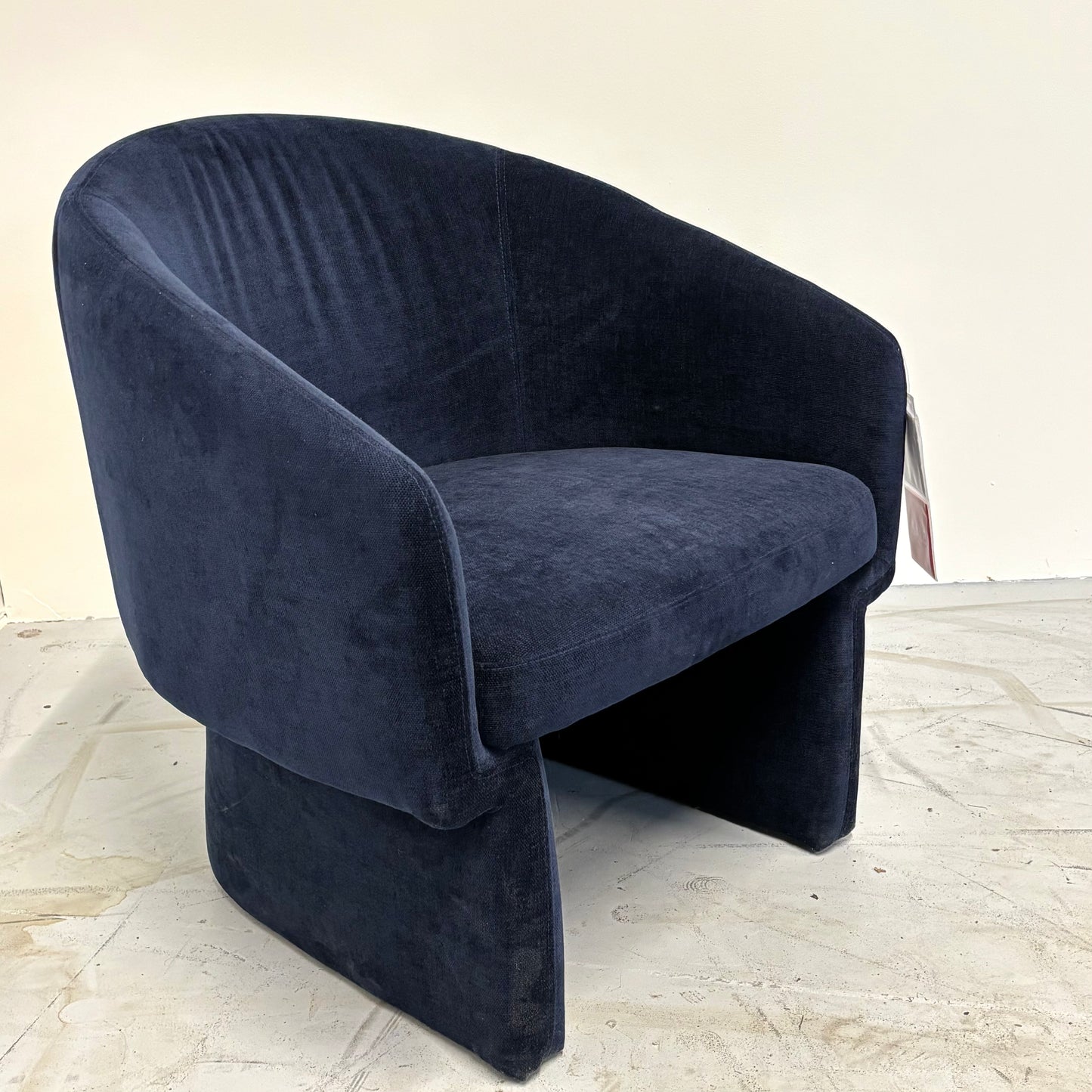 The LAURYN Chair