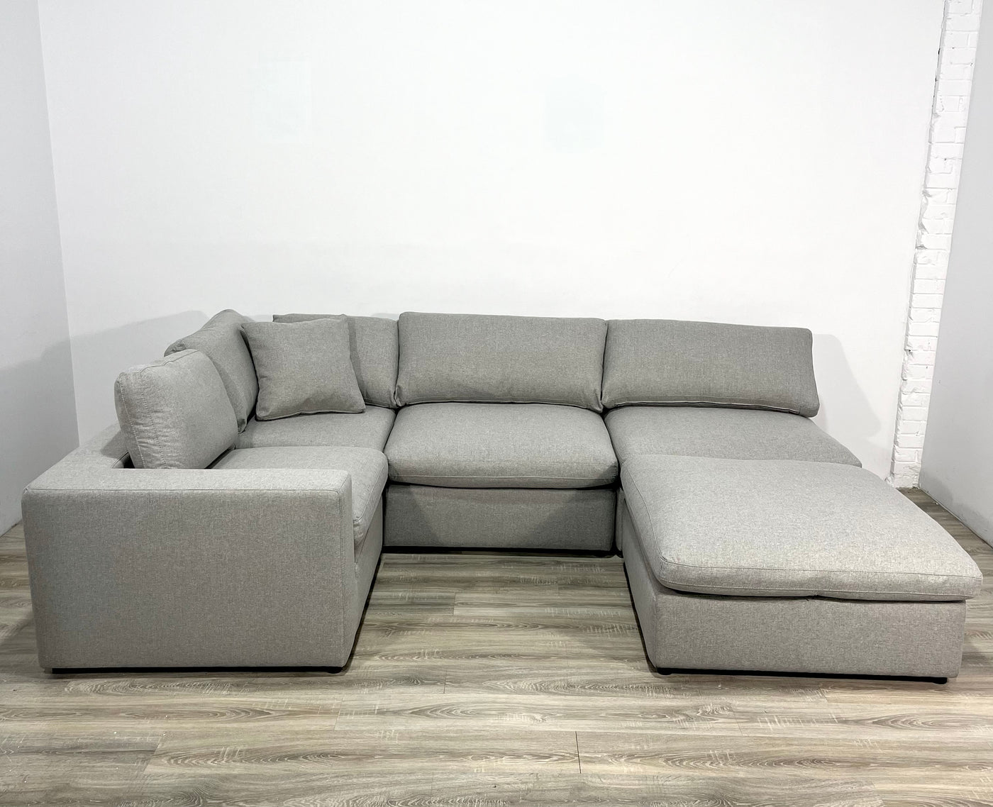 The Light Grey Urban Lounge