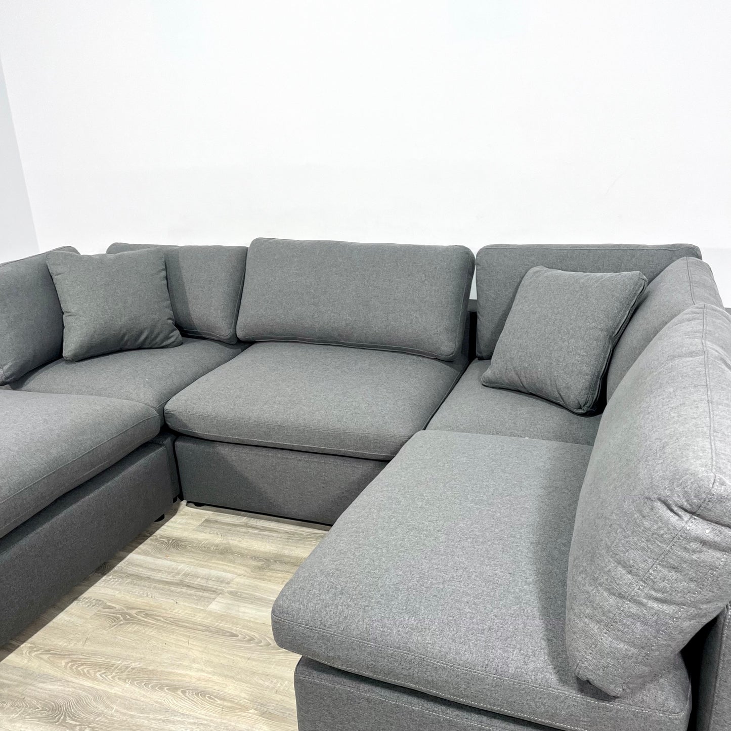 The Grey Urban Lounge