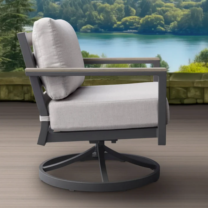 The Nicolet 4-Piece Patio