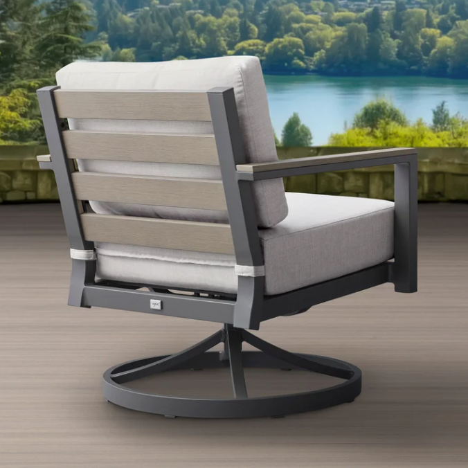 The Nicolet 4-Piece Patio
